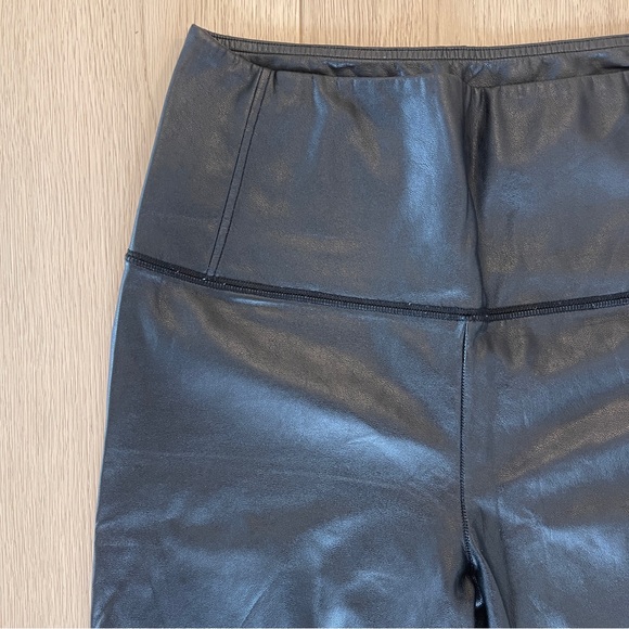 Wilfred Free Daria Vegan Leather Leggings Size Medium Black - Picture 2 of 6